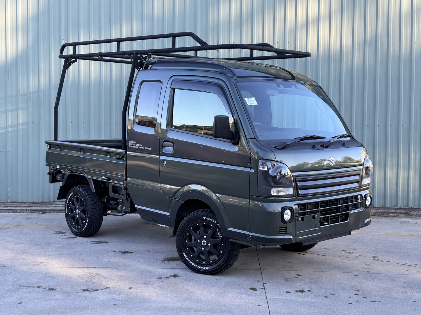 Grey Suzuki Super Carry kei truck